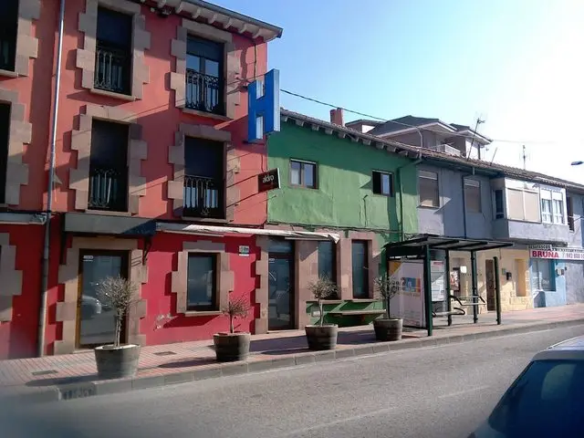 Avenida de Bilbao, 79, 1