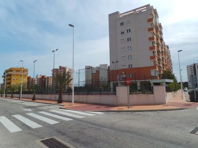 Avenida Puerto, 33