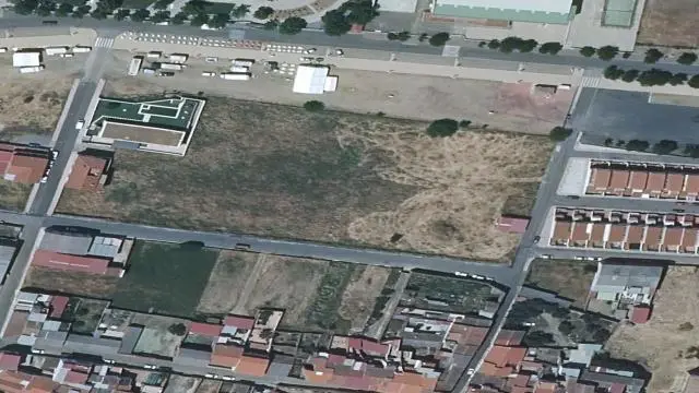 Calle Seis, 13