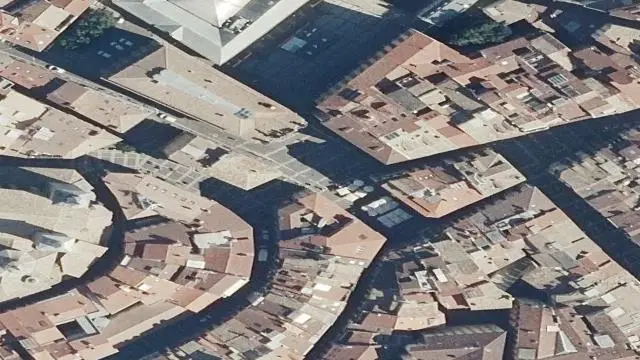 Calle Azoz, 8