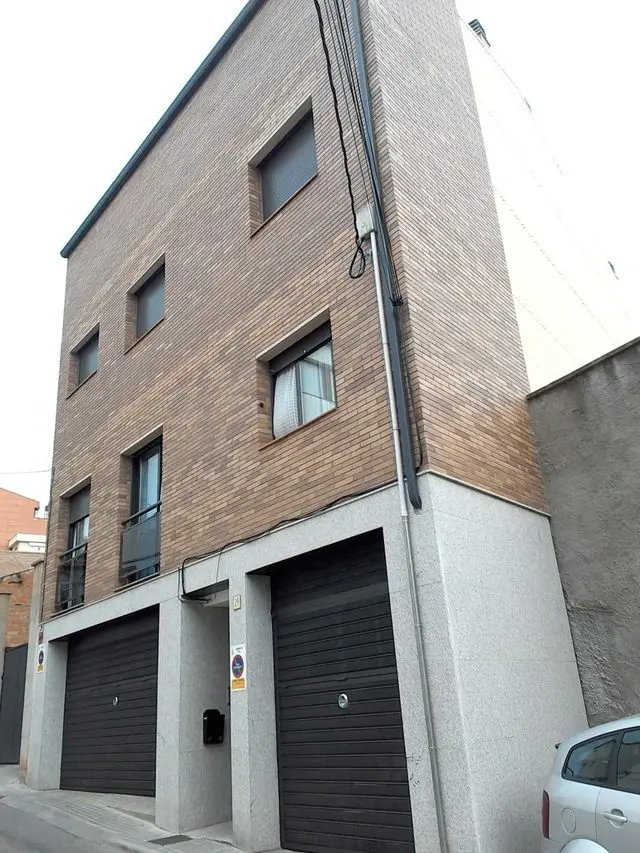Calle Folch i Torras, 24