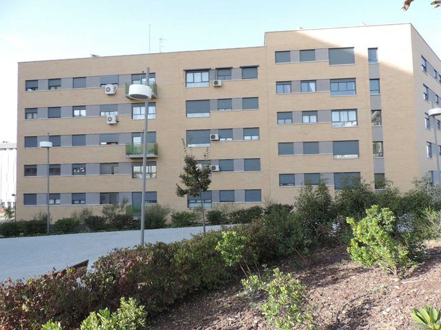 Calle Rigel, 17, Bajo a