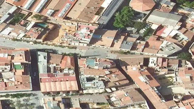 Ar Montserrat, de 27(b)
