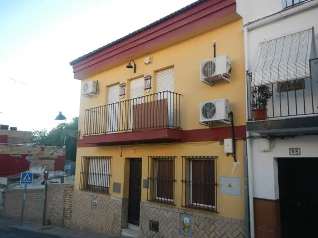 Camino Viejo, 100
