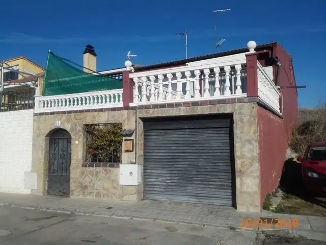 Calle Santa Marina, 41