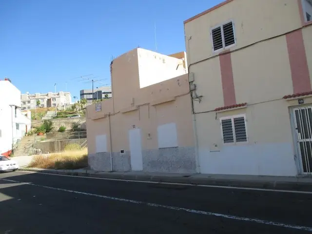 Calle Trepadora, 12