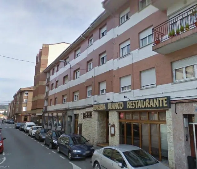 Calle Naranjo de Bulnes 1