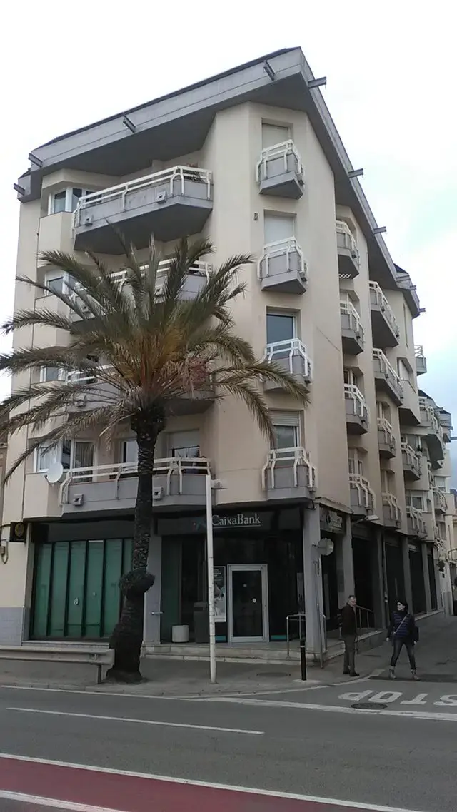 Camí Ral, 81