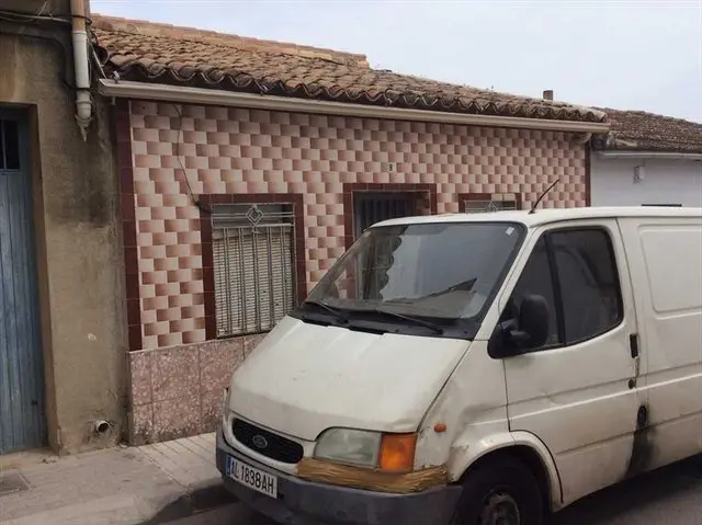 Calle Badajoz, 19 Todos