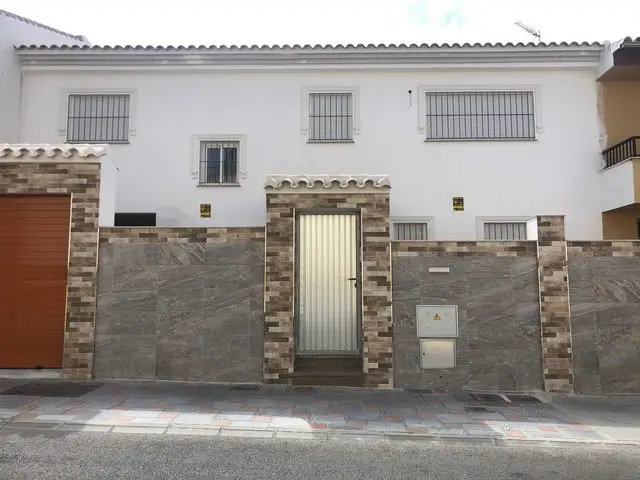 Calle Miguel Bue, 26
