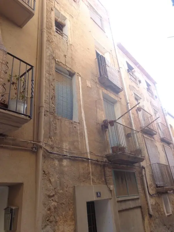 Calle Cervantes 8