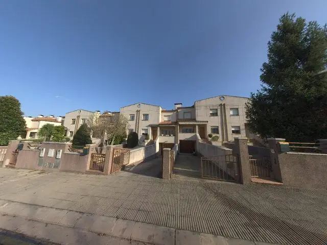 Calle Josep Maria Prat, 23