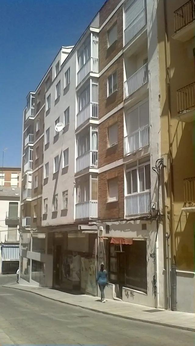 Calle San Vicente, 10