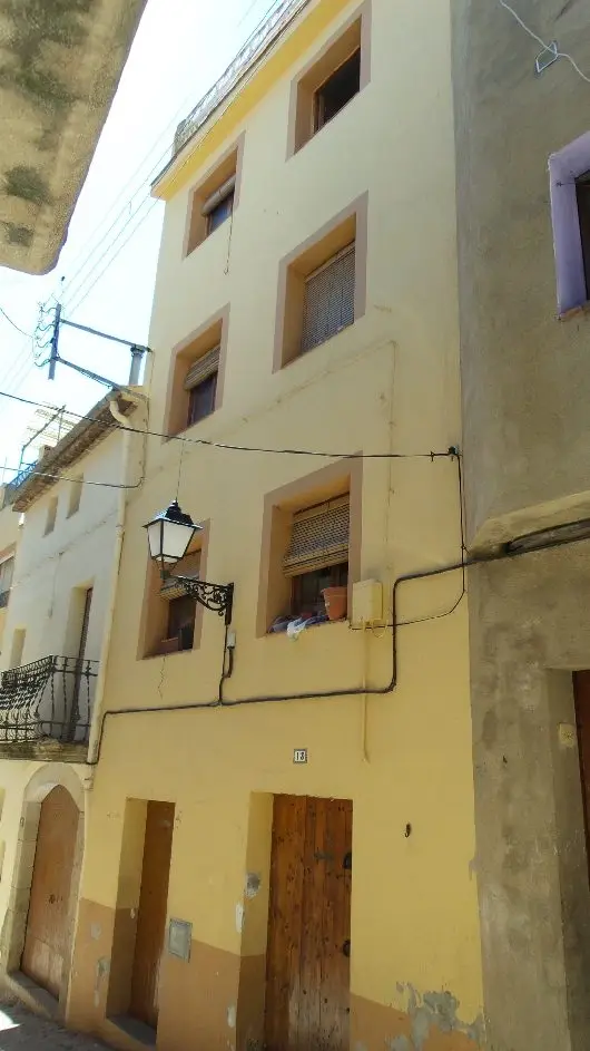 Calle del Mig 13