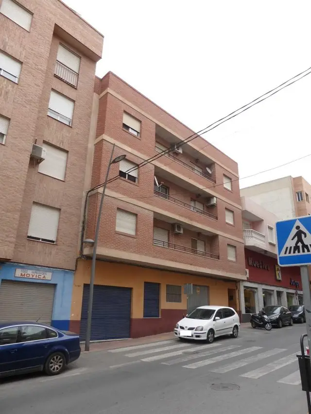 Avenida Constitucion 38