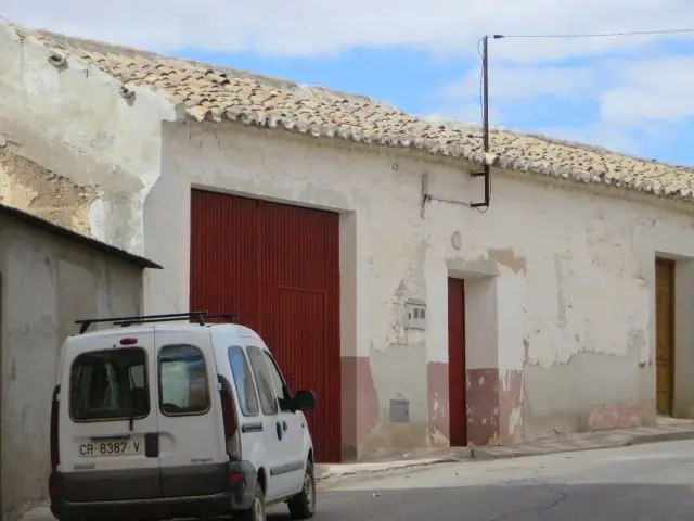Calle Pajares, 3