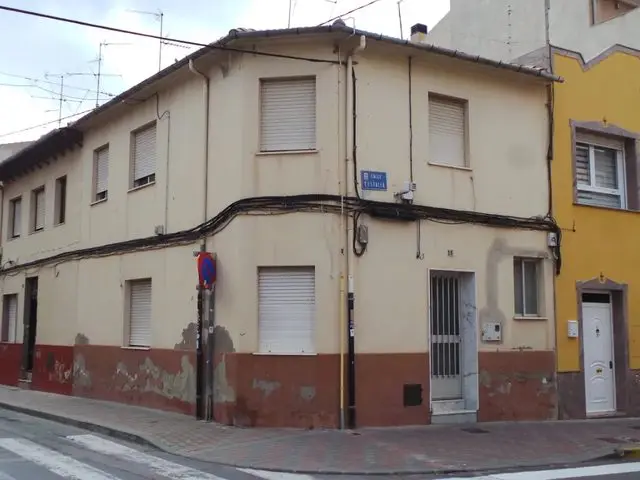 Calle de Castalla, 15