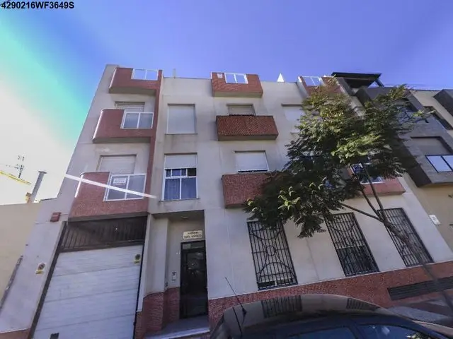 Calle Rafael Escuredo, 7