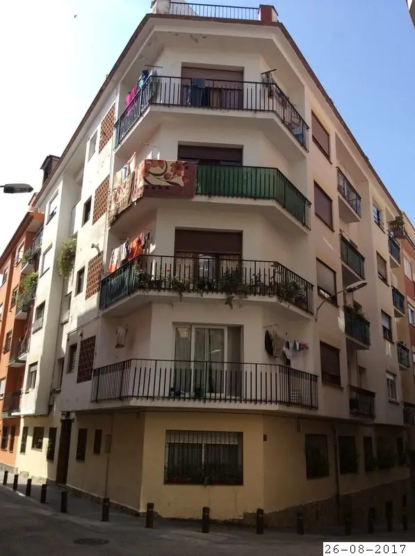 Calle Tarragona, 3