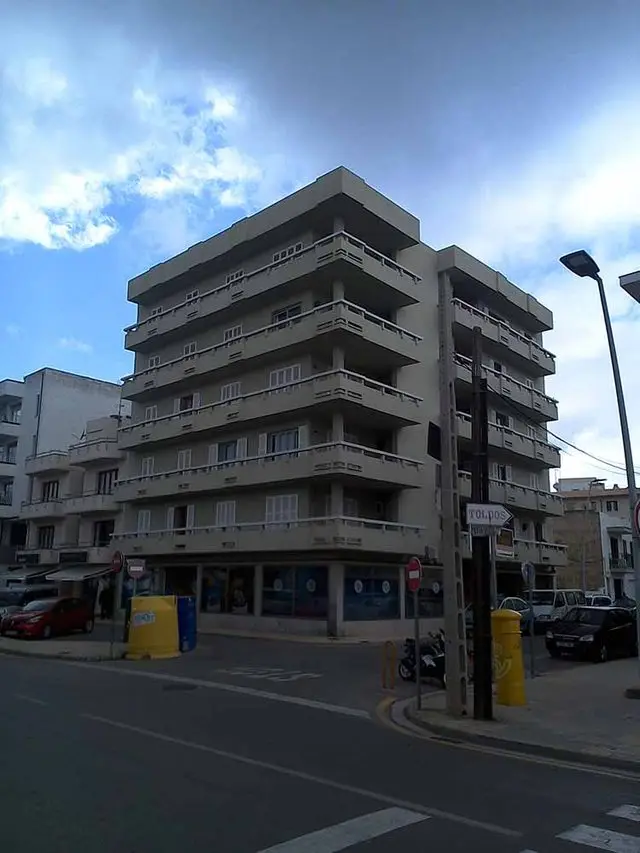 Calle Roger de Lauria, 1