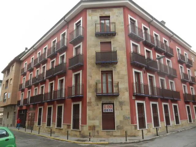 Calle Santo Domingo 13