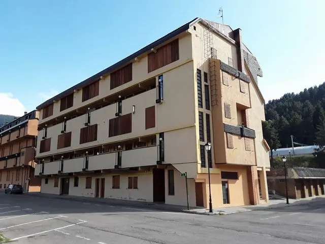 Plaza Verge de les Neus, 1