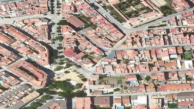 Calle Cadillac, 2-4