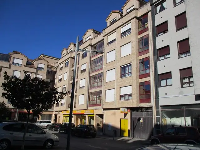 Avenida Constitución, 46-48, Planta Baja