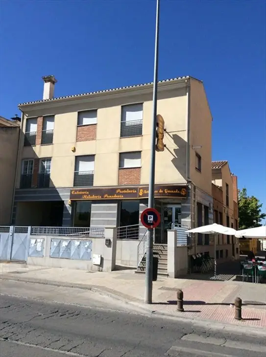 Avenida de Francisco Ayala, 83, 1º OS