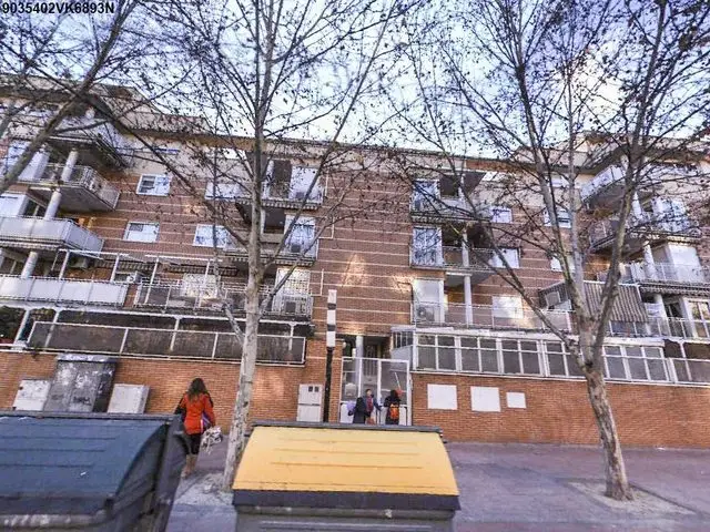 Avenida Jose Maria Pereda, 41