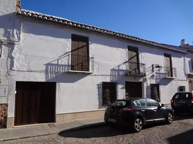 Calle Ramon y Cajal, 5