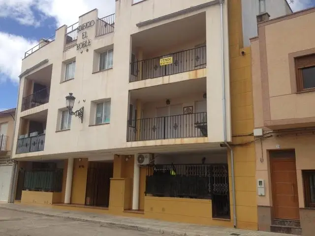 Calle Requena, 16-18, 16