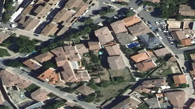 Urbanización Santa Ana, 22