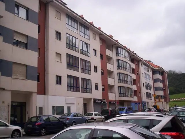 Avenida Oviedo 20, T 00 20