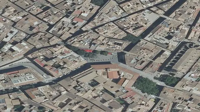 Calle Fenoll, 16
