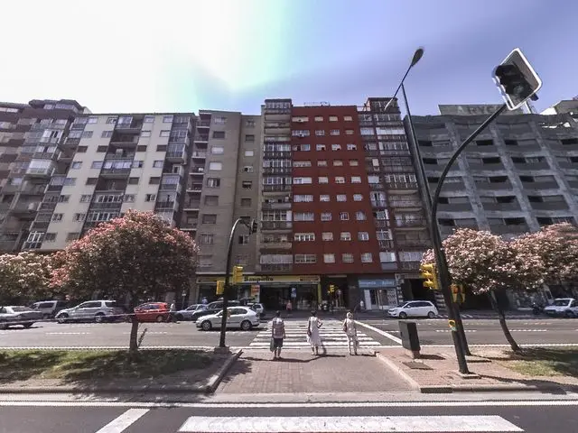 Avenida de Navarra, 57, 2º B