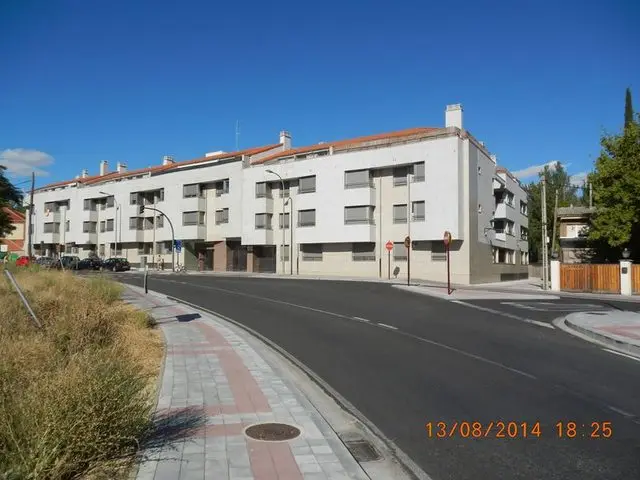 Paseo Padre Faustino Calvo, 3
