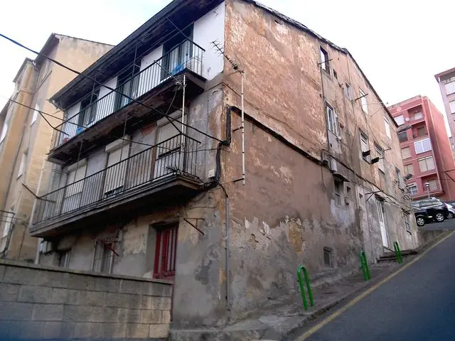Calle Antonio Cabezon, 6