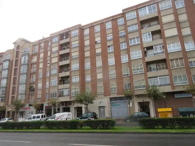 Calle Madre de Dios, 50, Bajo