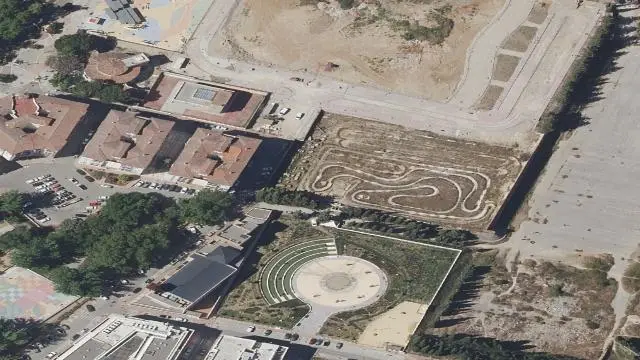 Calle Deportes, 2 C