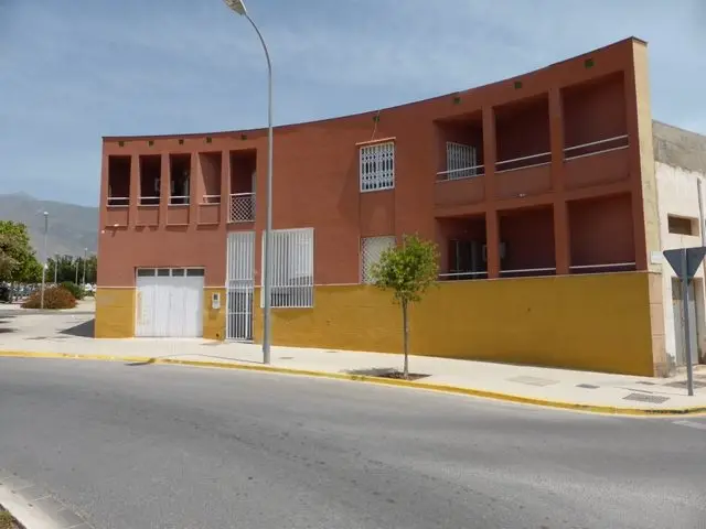 Avenida Pais Vasco, 74