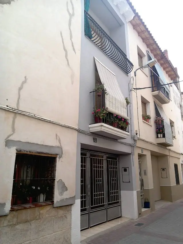 Calle Baja, 13