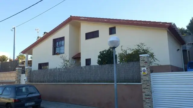 Calle Clariana, 6