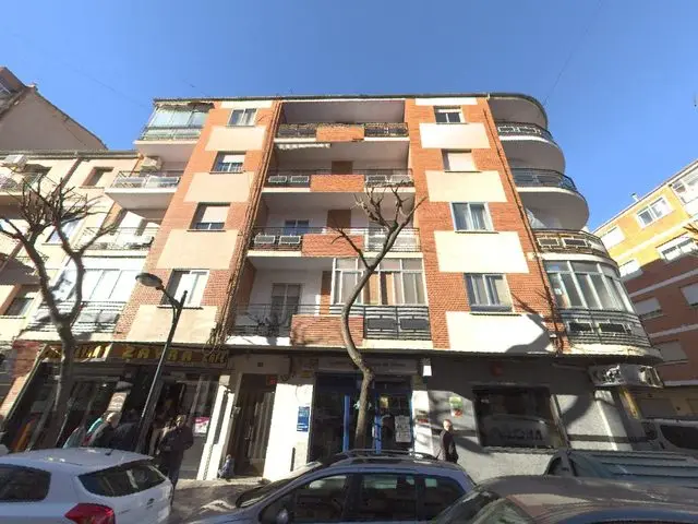 Calle Hermanos Jiménez, 24