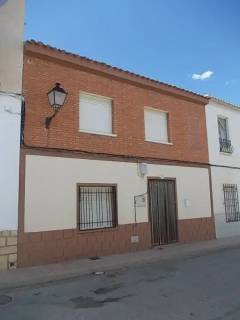 Calle Madrid, 27