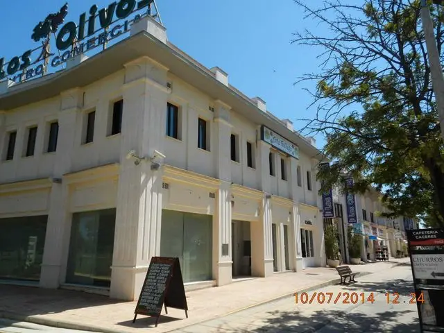Avenida Juan Carlos i, 4, -1º T1