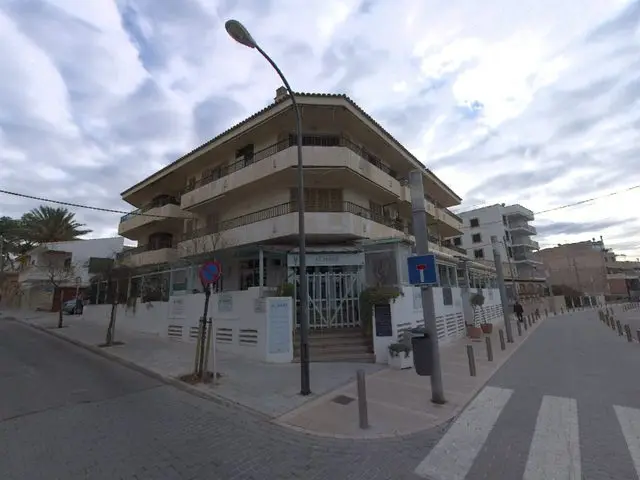 Plaza de Garaje, 5