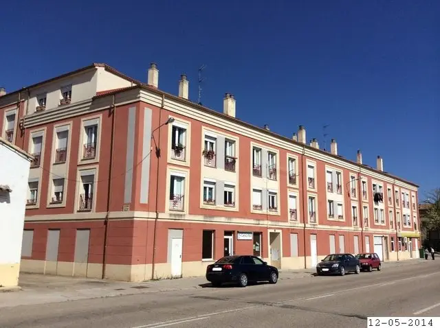 Calle la Cigüeña 2 - Bajo