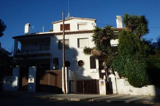 Calle Vilafranca del Penedes, 9 B