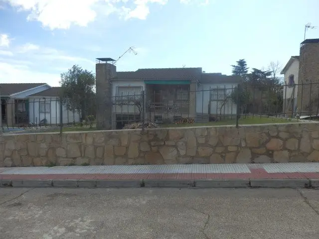 La Fuente S/n Bloque 4 de Viviendas del Río Perales